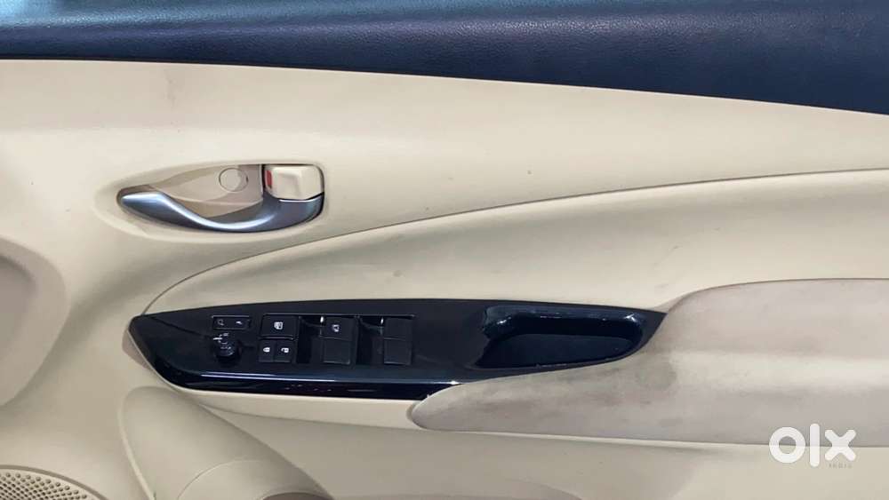 Toyota Yaris G Cvt, 2020, Petrol