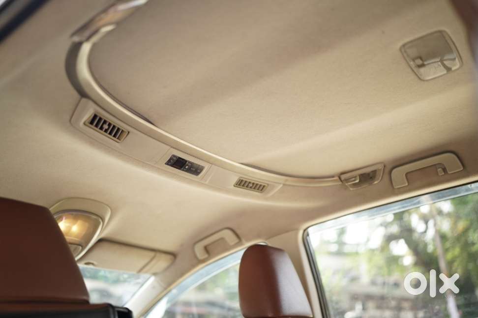 Toyota Innova Crysta 2.8z Automatic, 2019, Diesel