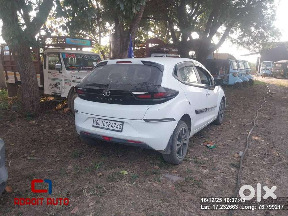 Tata Altroz Petrol 2021
