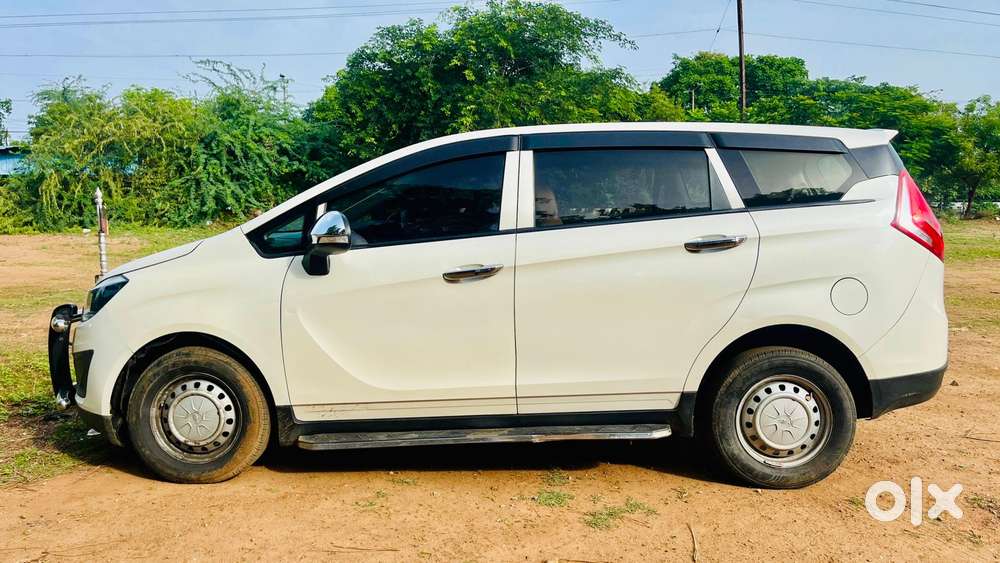 Mahindra Marazzo M2, 2018, Diesel