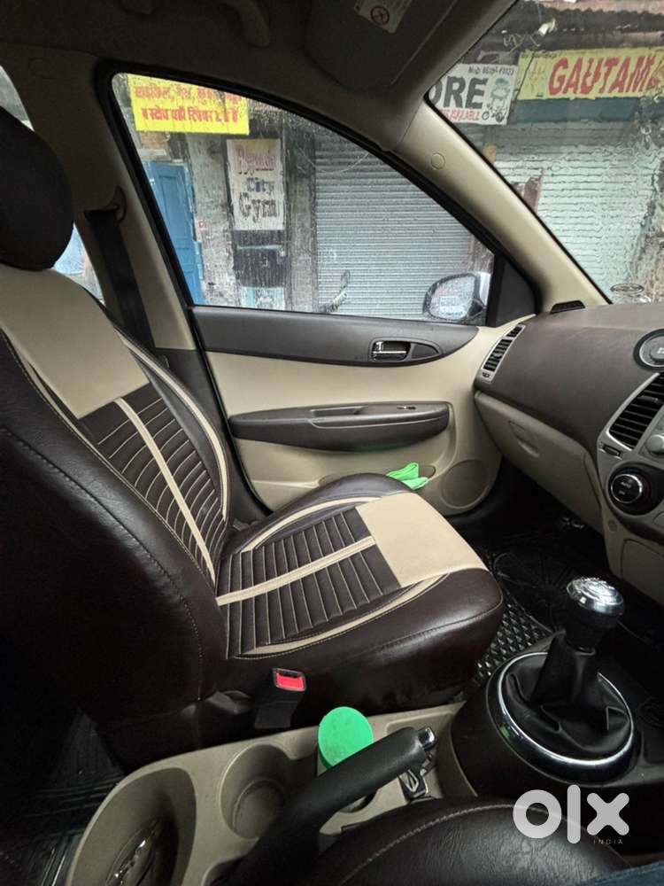 Hyundai I20 Petrol Manual 2011
