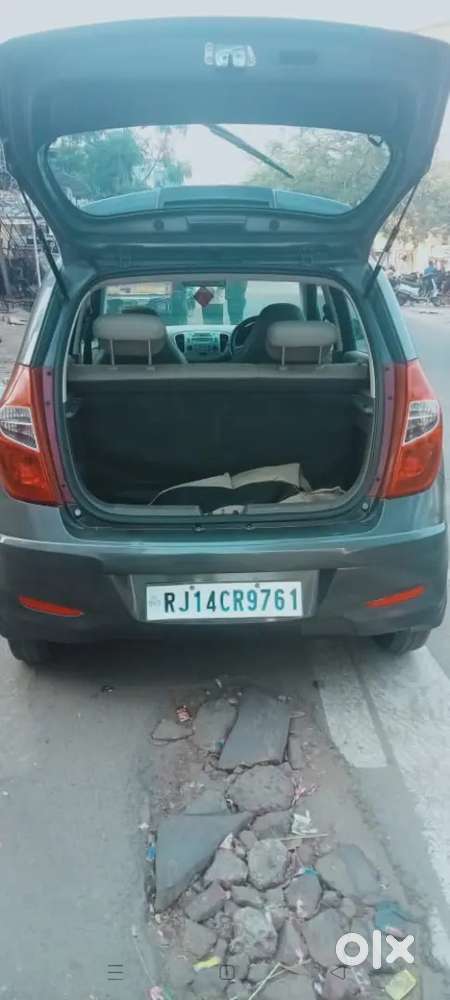 Hyundai I10 Sportz At 2013