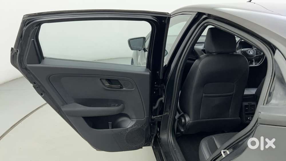 Tata Altroz 1.5 Xz Plus Diesel Dark Edition, 2022, Diesel