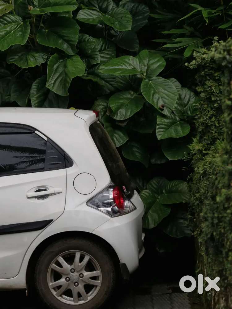 Honda Brio 2013 Petrol 97000 Km