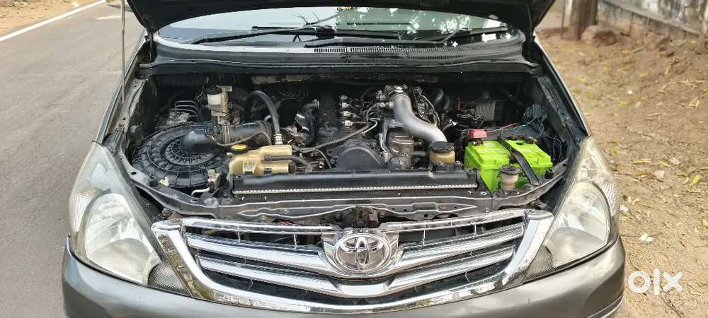 Toyota Innova 2010