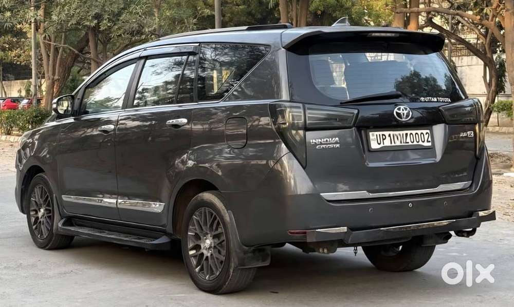 Toyota Innova Crysta 2.8 Zx At 7 Seater, 2016, Diesel