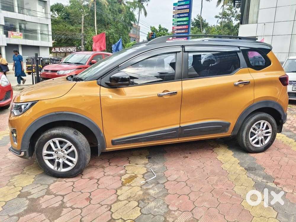 Renault Triber Rxt, 2022, Petrol