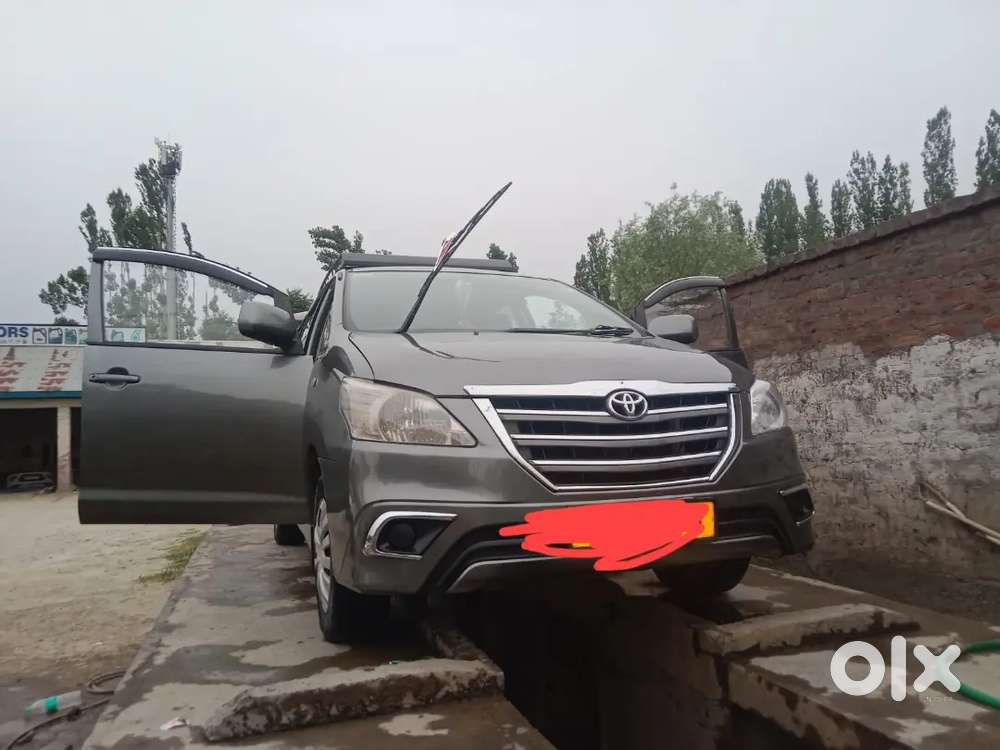 Toyota Innova 2.5 G 2012