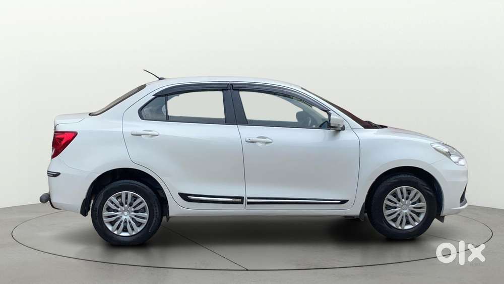 Maruti Suzuki Swift Dzire 1.2 Vxi Bsiv, 2022, Petrol
