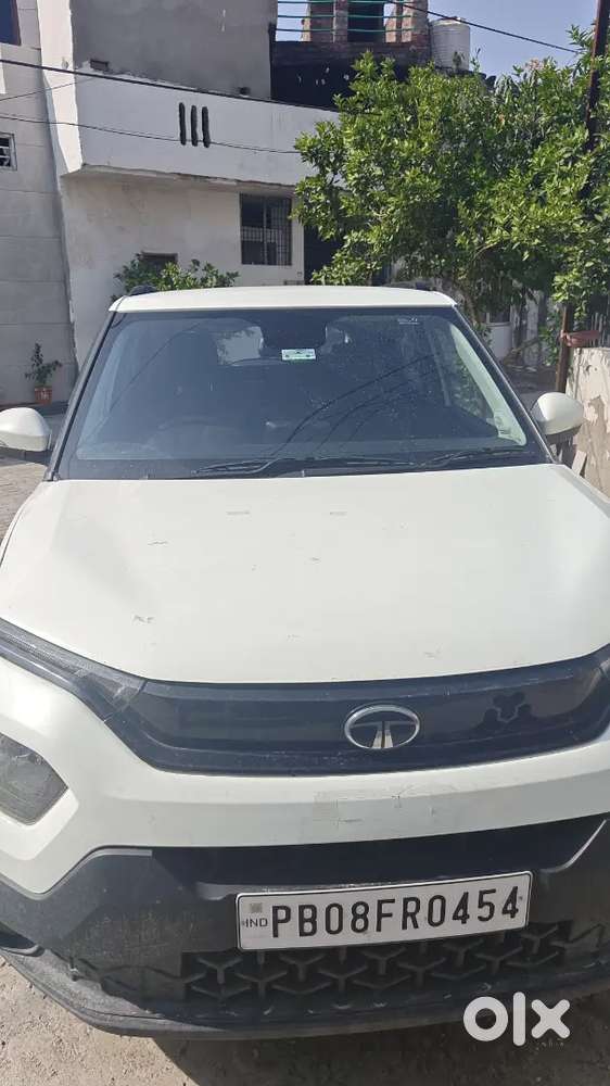 Tata Punch, Patrol , Sunroof.