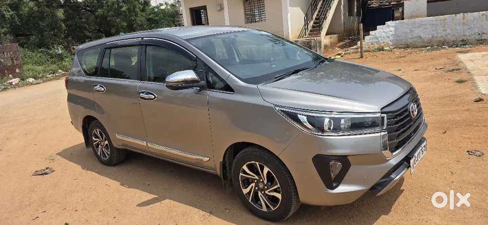 Toyota Innova Crysta 2021 Diesel 120000 Km Driven