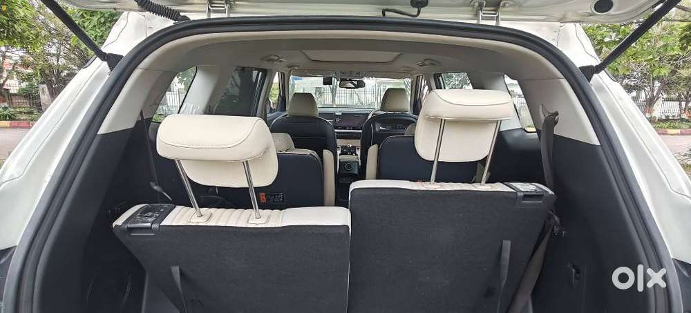 Kia Carens Clavis, 2025, Petrol