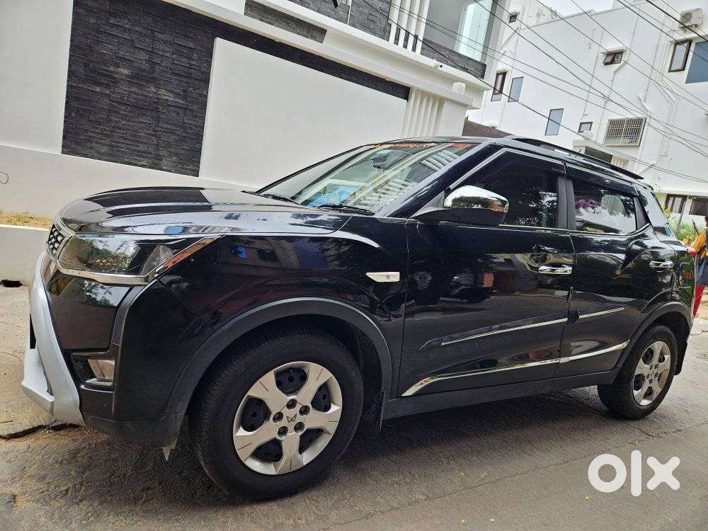 Mahindra Xuv300 W6, 2023, Petrol