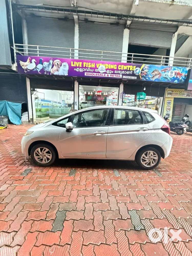 Honda Jazz V Automatic 2016