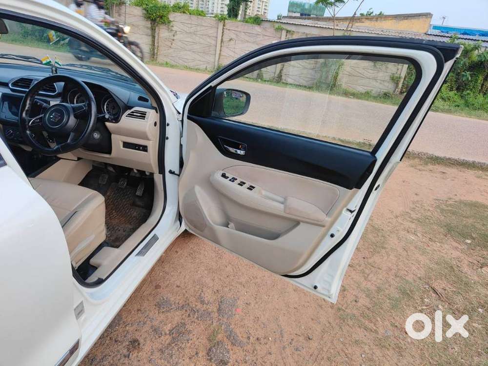 Maruti Suzuki Dzire 1.2 Vxi, 2023, Petrol