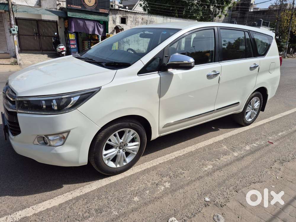 Toyota Innova Crysta 2.8 Zx At 7 Seater, 2018, Diesel