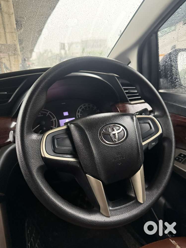 Toyota Innova Crysta 2.8 Gx At 8 Seater, 2018, Diesel