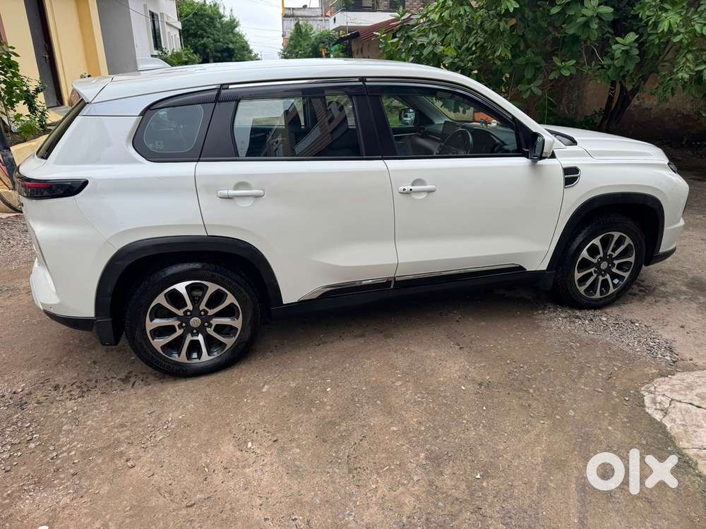 Maruti Suzuki Grand Vitara 2024 Cng & Hybrids 49000 Km Driven