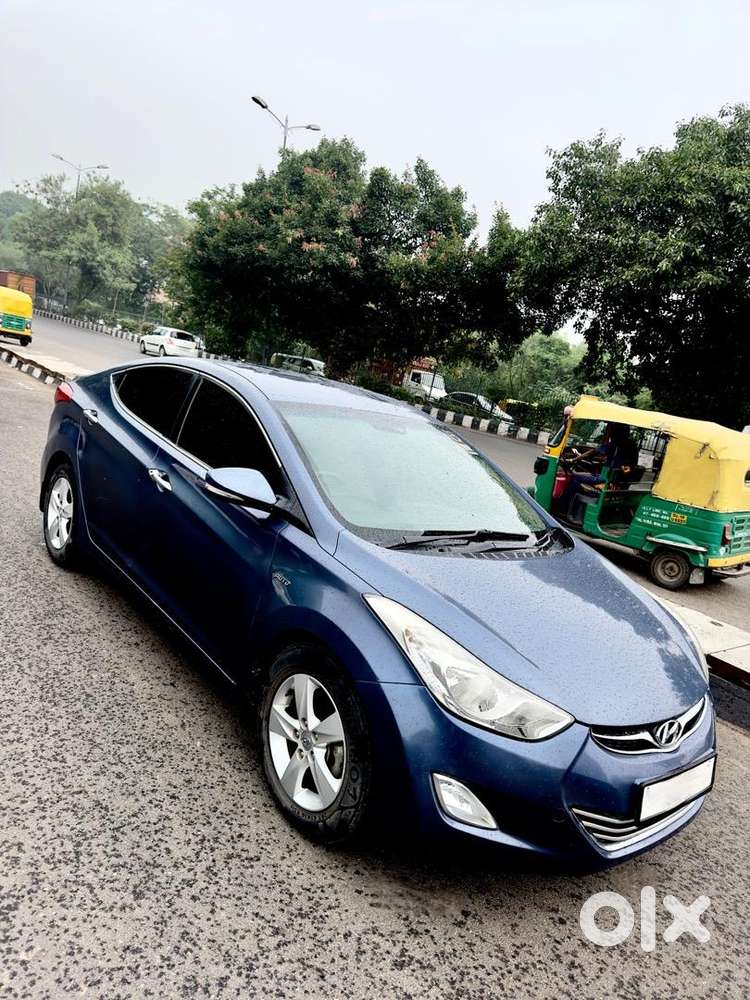 Hyundai New Elantra 2013 Petrol 65000 Km Driven