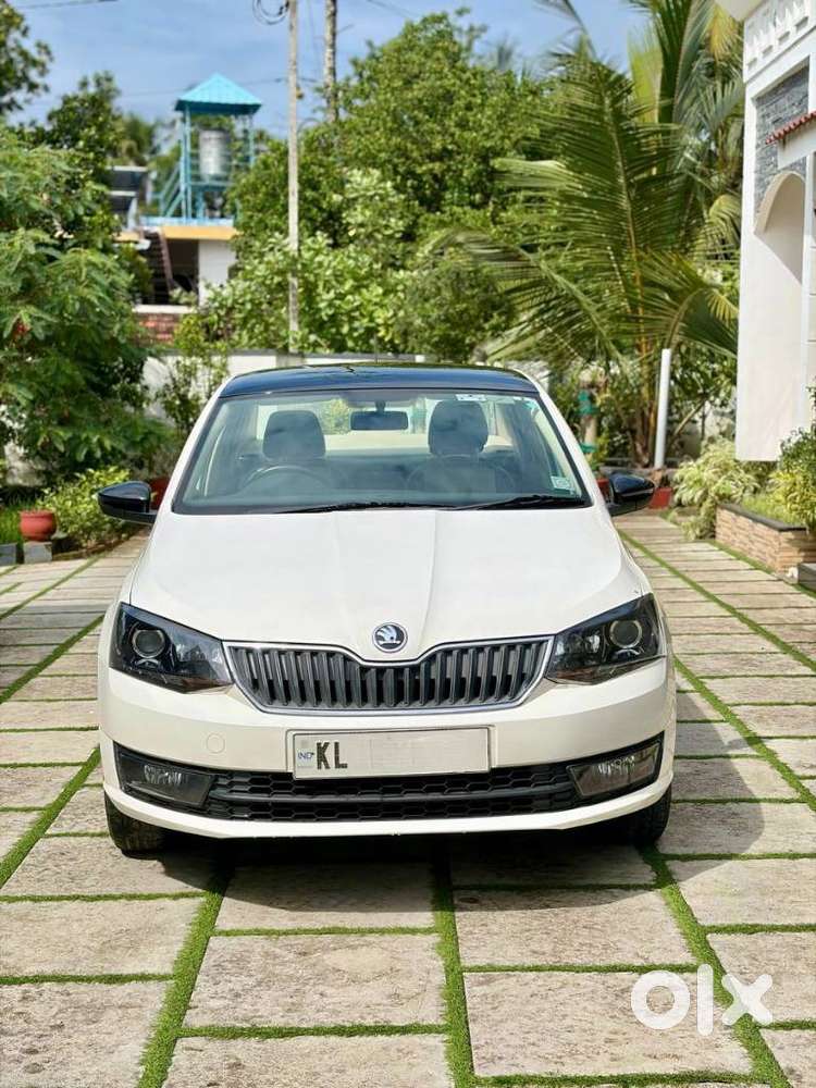 Skoda Rapid 1.0 Tsi Ambition, 2021, Petrol