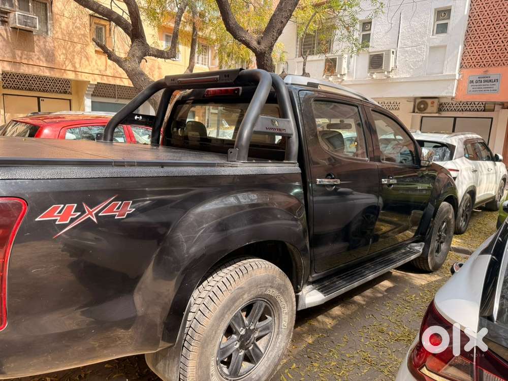 Isuzu V-cross 2017 Diesel Well Maintained