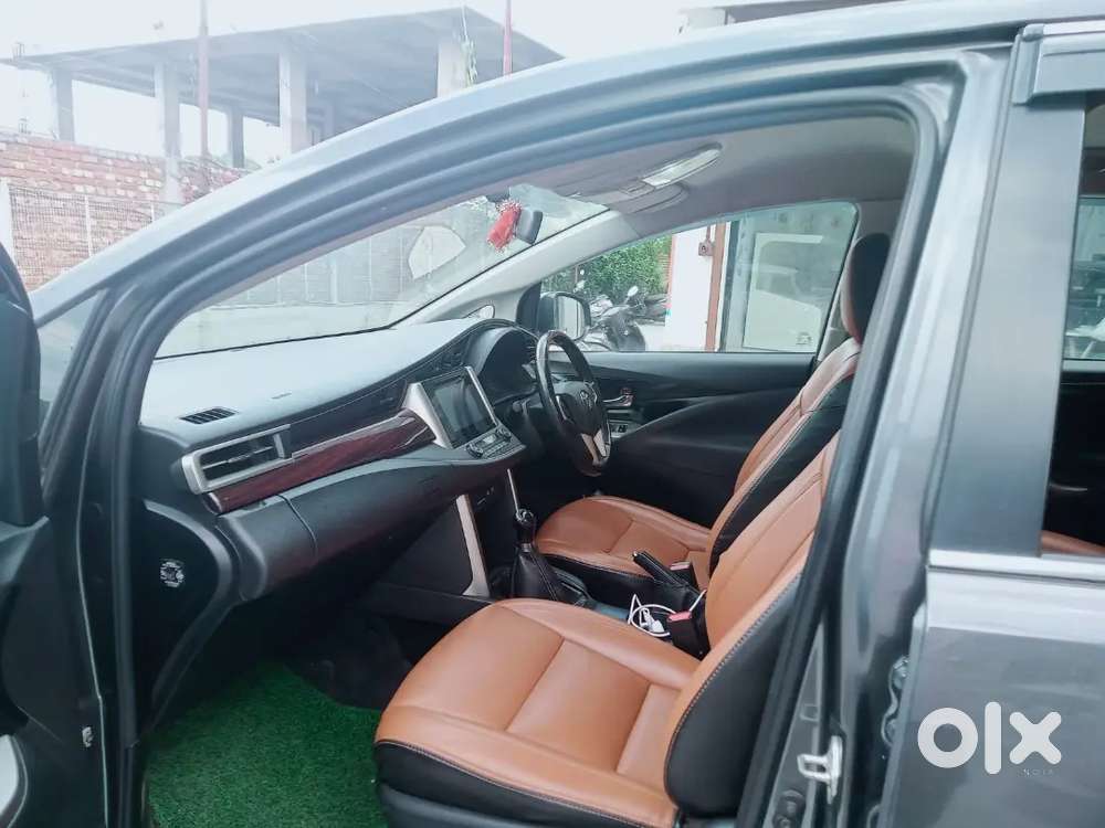 Toyota Innova Crysta 2017 Diesel 185033 Km Driven