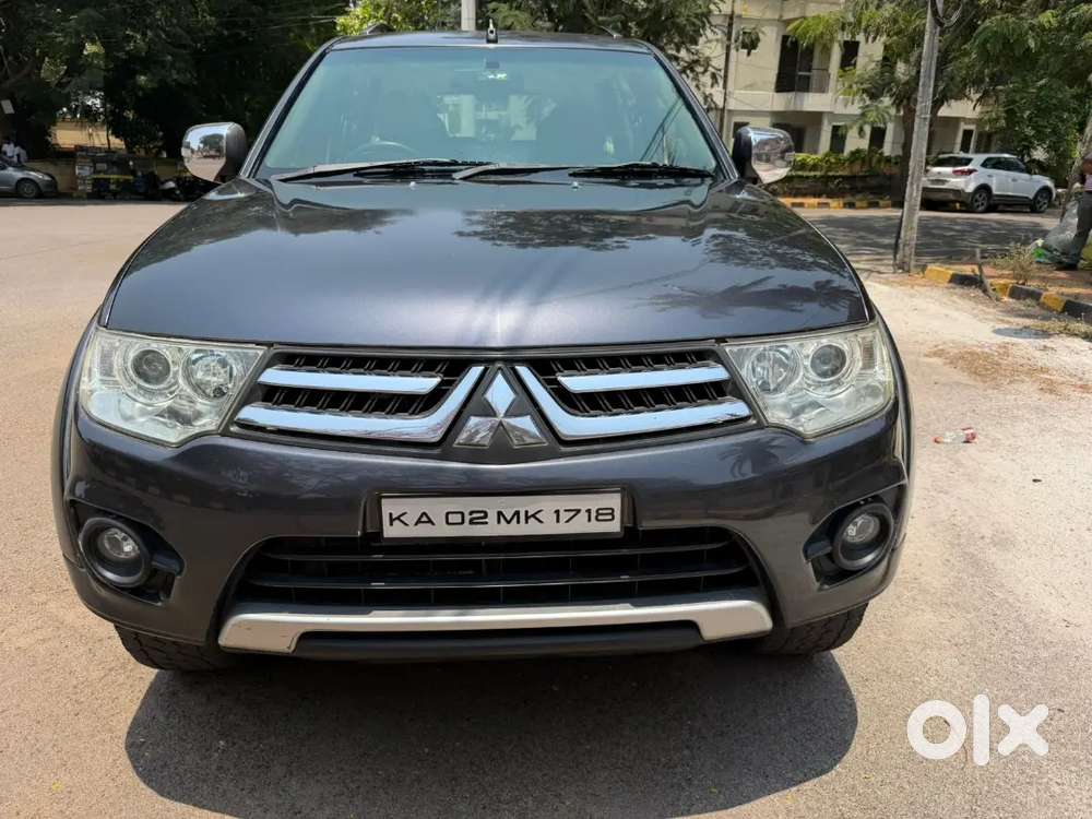 Mitsubishi Pajero Sport 2015



Mitsubishi  Pajero