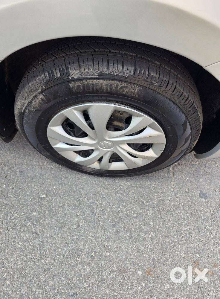 Maruti Suzuki Swift Vxi + Manual, 2023, Petrol