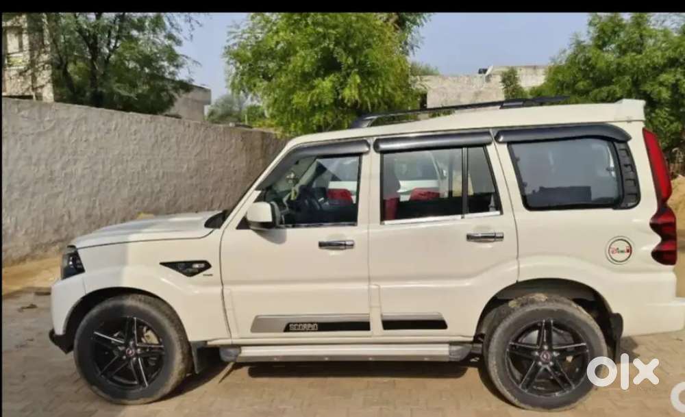 Mahindra Scorpio Classic 2021 Diesel Automatic