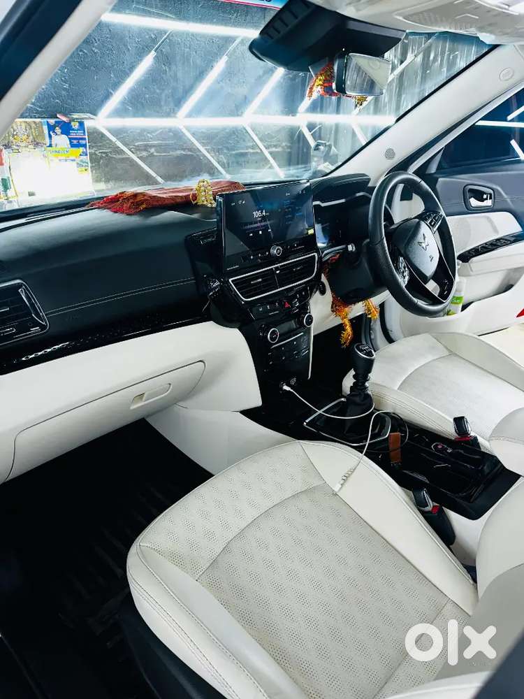 Mahindra Xuv 3xo 2025 Diesel 27000 Km Driven