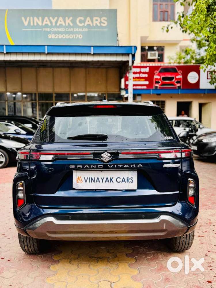 Maruti Suzuki Grand Vitara 1.5 Alpha Plus Intelligent Hybrid Ecvt, 2..