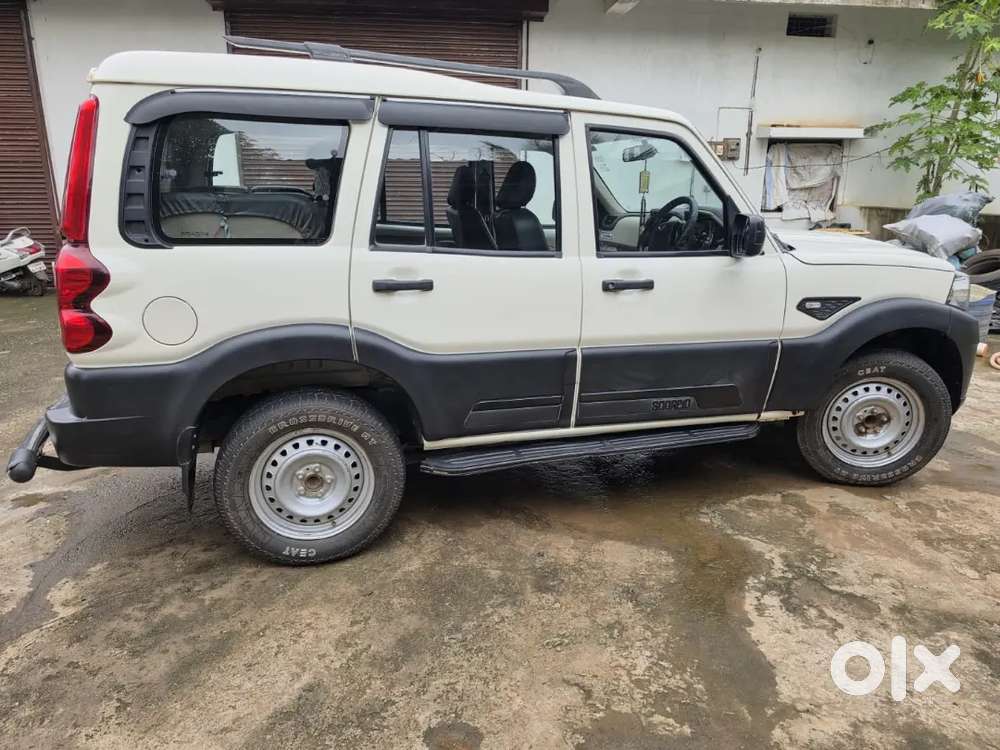 Mahindra Scorpio Classic 2023 Diesel Manual