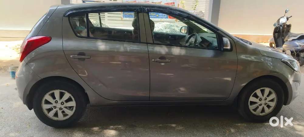 I20 Sports Disel Showroom Track