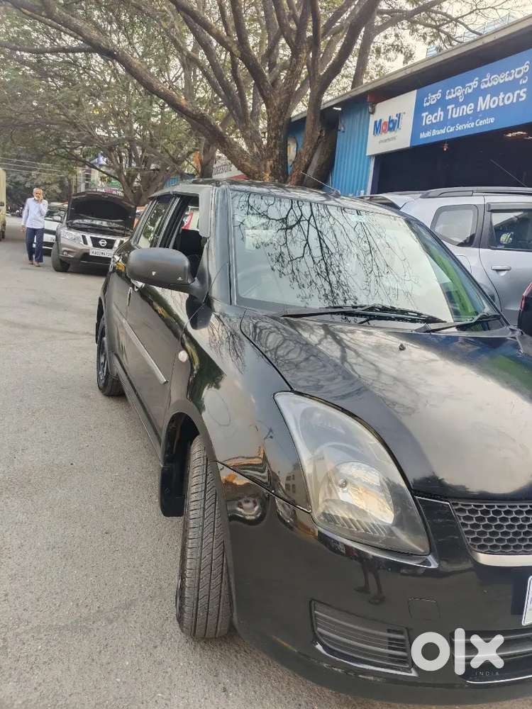 Swift Maruti Suzuki 2006 4th Owner