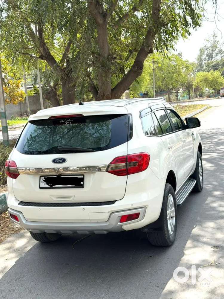 Ford Endeavour 2018 Diesel 90000 Km Driven