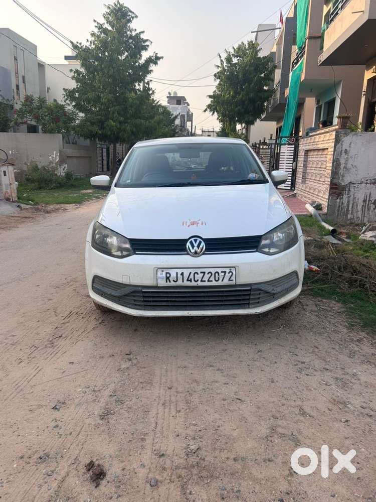 Volkswagen Polo Trendline 2015 Petrol