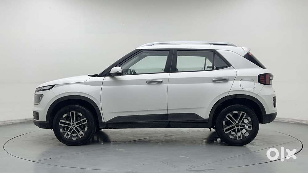 Hyundai Venue 1.0 Sx (o) Turbo Dct, 2023, Petrol
