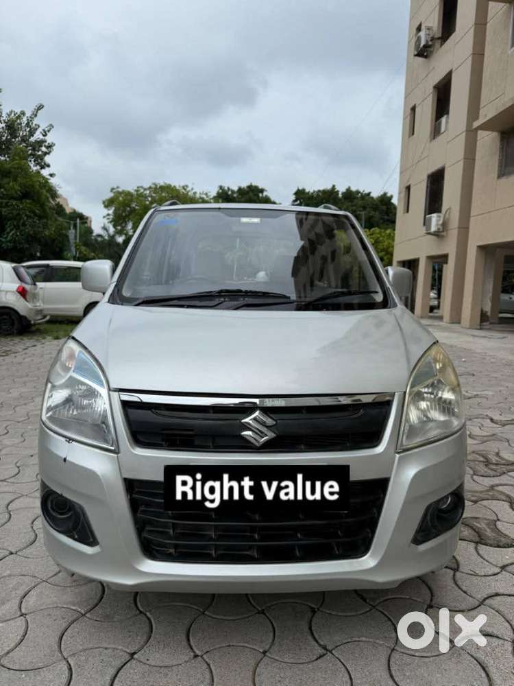 Maruti Suzuki Wagon R Vxi Amt1.2, 2017, Petrol