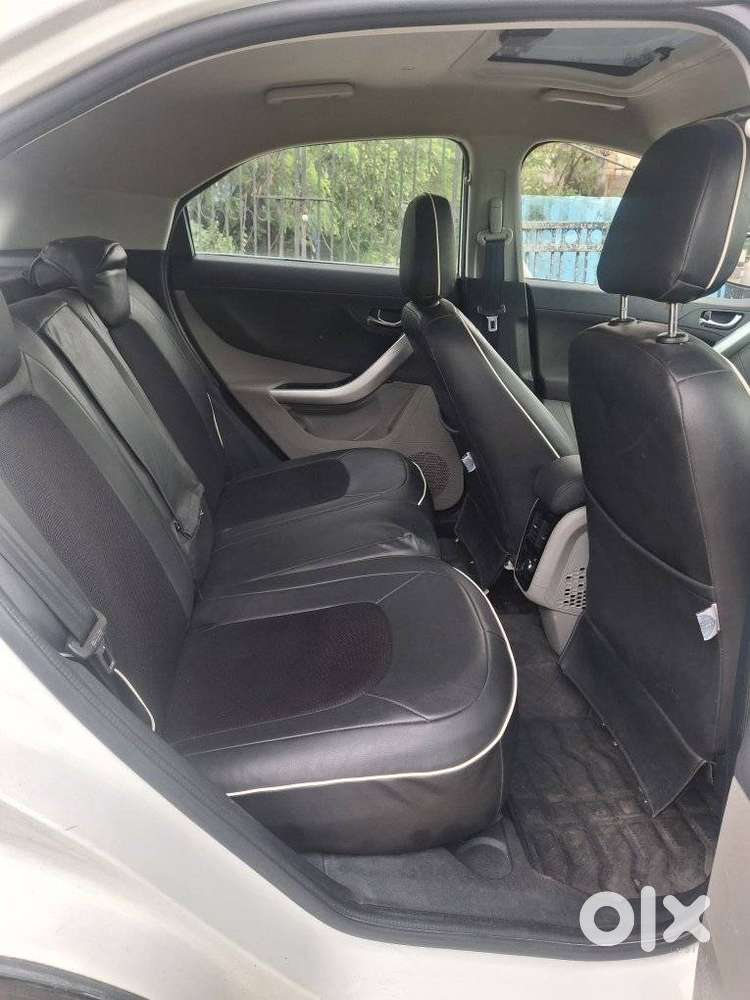 Tata Nexon 1.2 Revotron Xza Plus, 2018, Petrol