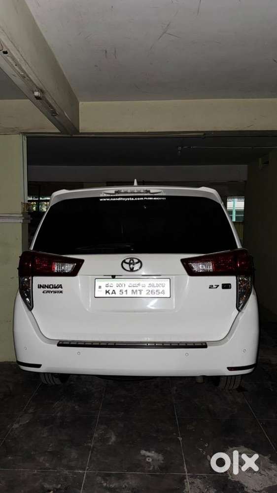 Toyota Innova Crysta 2022 Petrol Well Maintained