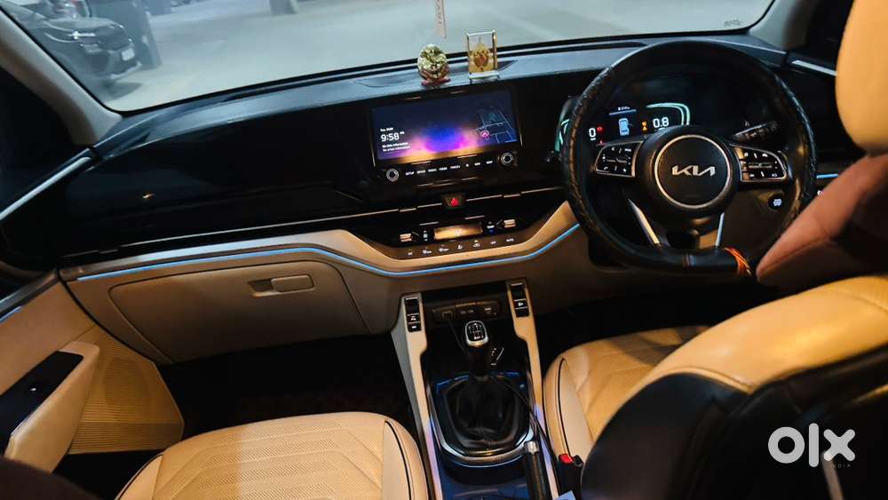 Kia Carens, Luxery Diesel, Seven Seater