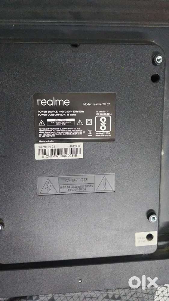 Real me Smart tv 32 inchs