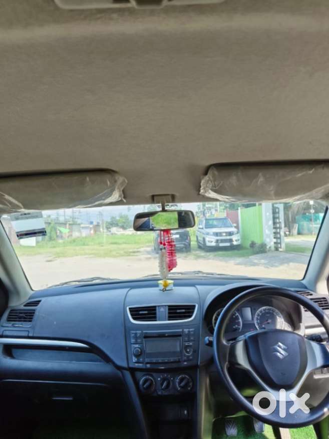 Maruti Suzuki Swift Vxi, 2015, Petrol