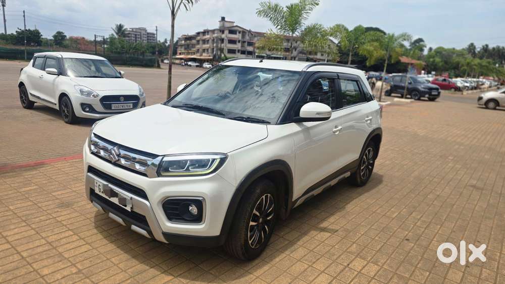 Maruti Suzuki Brezza 1.5 Zxi Plus At Smart Hybrid, 2020, Petrol