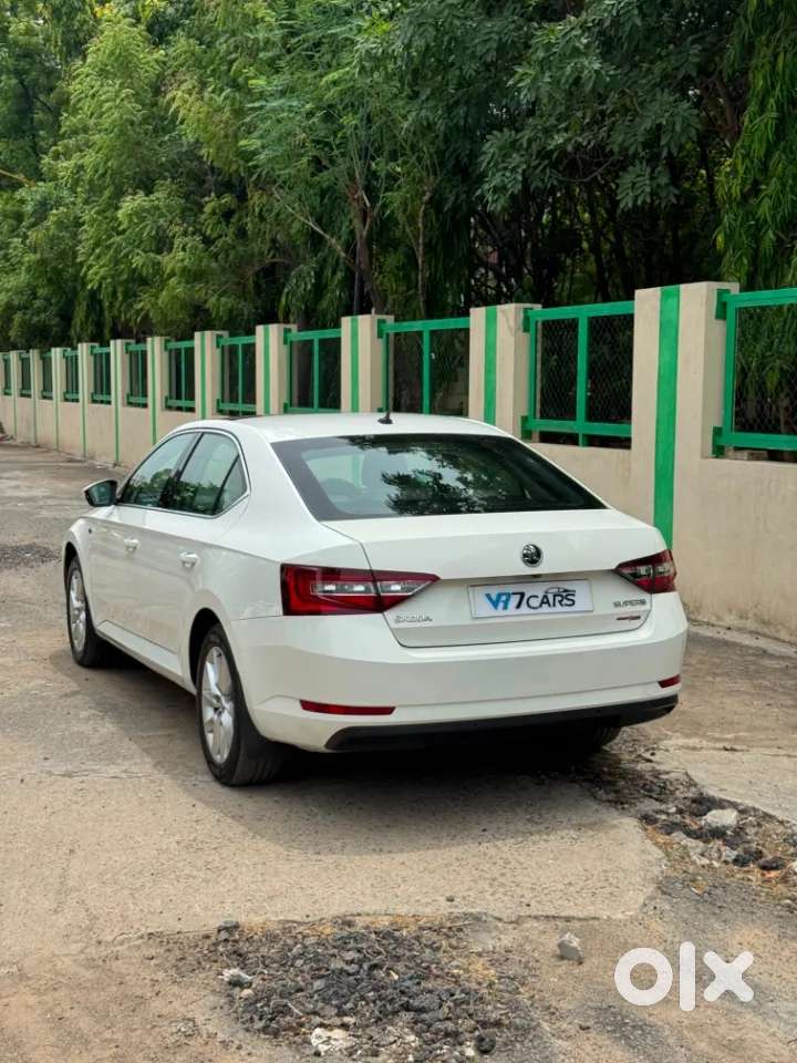 Skoda Superb 2.0 L&k Tsi At, 2016, Petrol