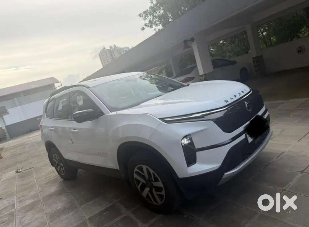 Tata Safari Pure Plus S 2025 Diesel At