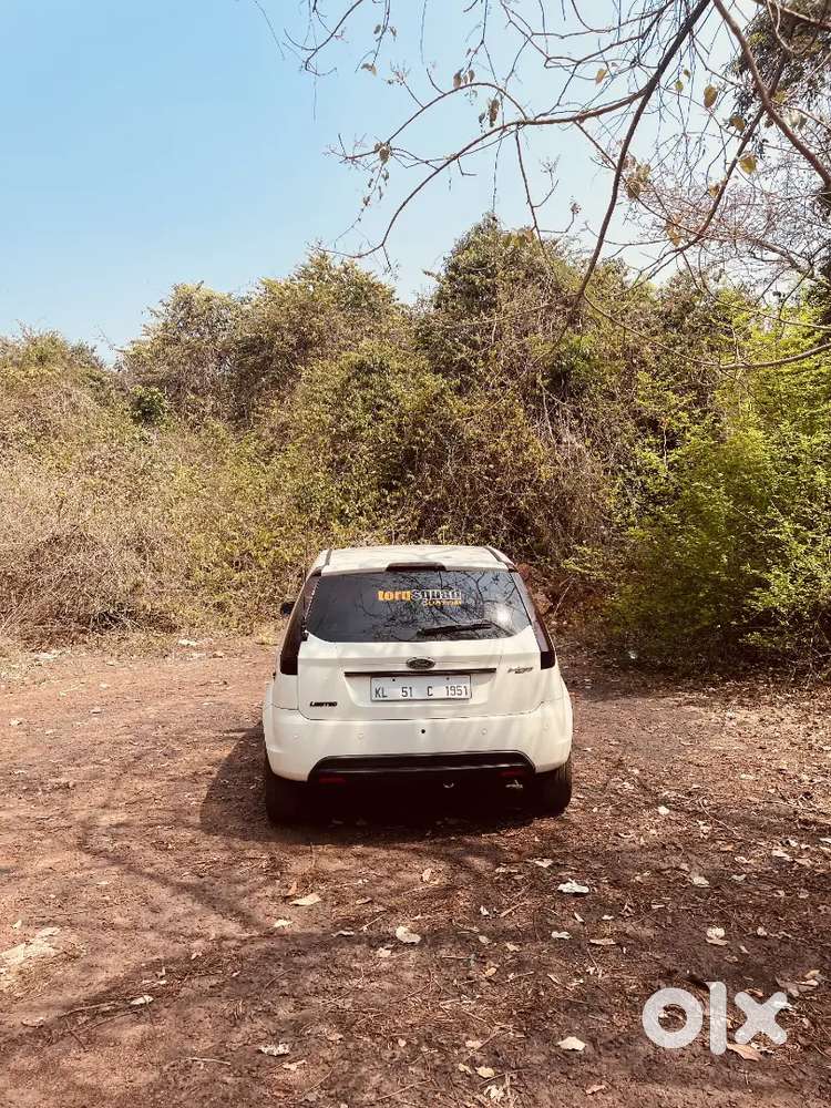 Ford Figo 2013 Petrol 137000 Km Driven