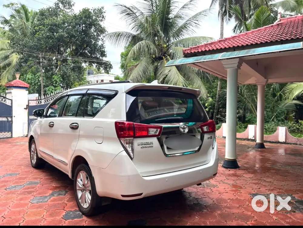 Crysta Z Automatic, Orginal Kerala,well Maintained, Company Service