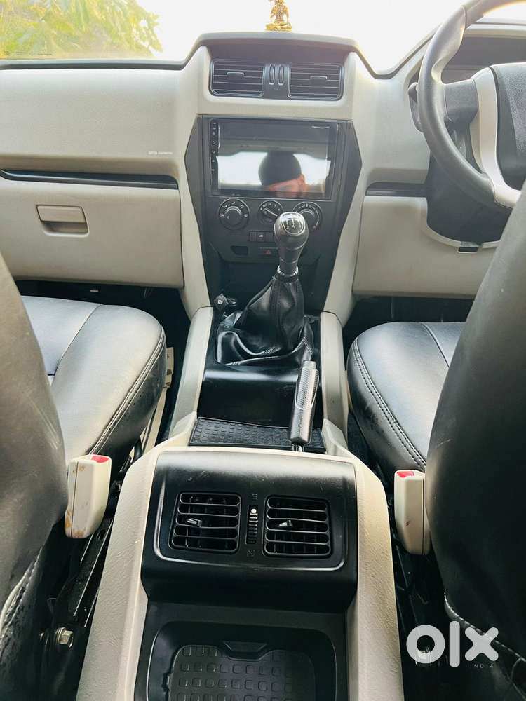 Mahindra Scorpio S5 Plus, 2018, Petrol