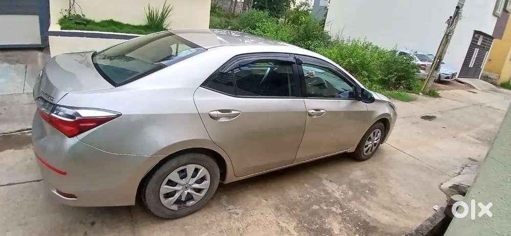 Toyota Corolla Altis Yellow Board